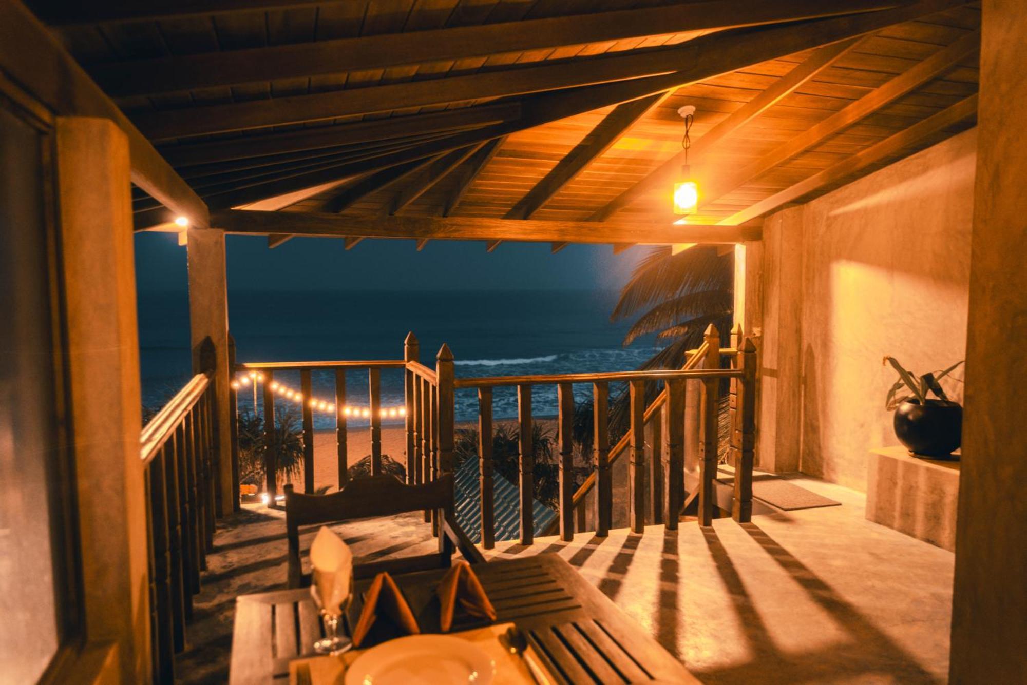 Sea Trails Bentota Hotel Exterior photo